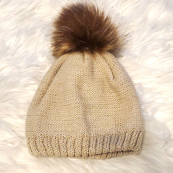 Baby hat & mittens - Picture 3 of 8